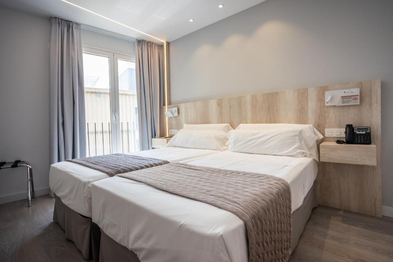 Dwo Abaster Hotel Сория Екстериор снимка