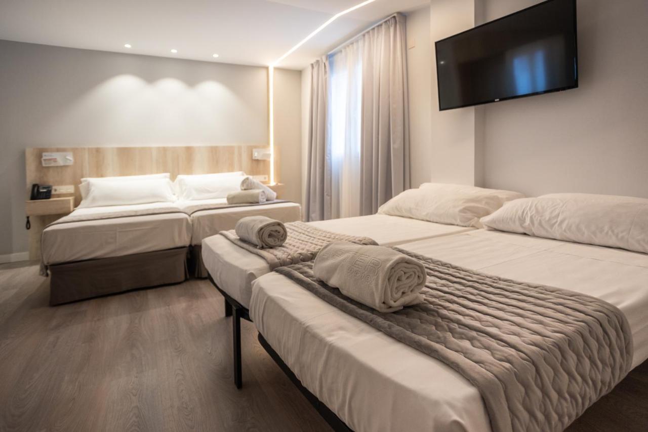 Dwo Abaster Hotel Сория Екстериор снимка