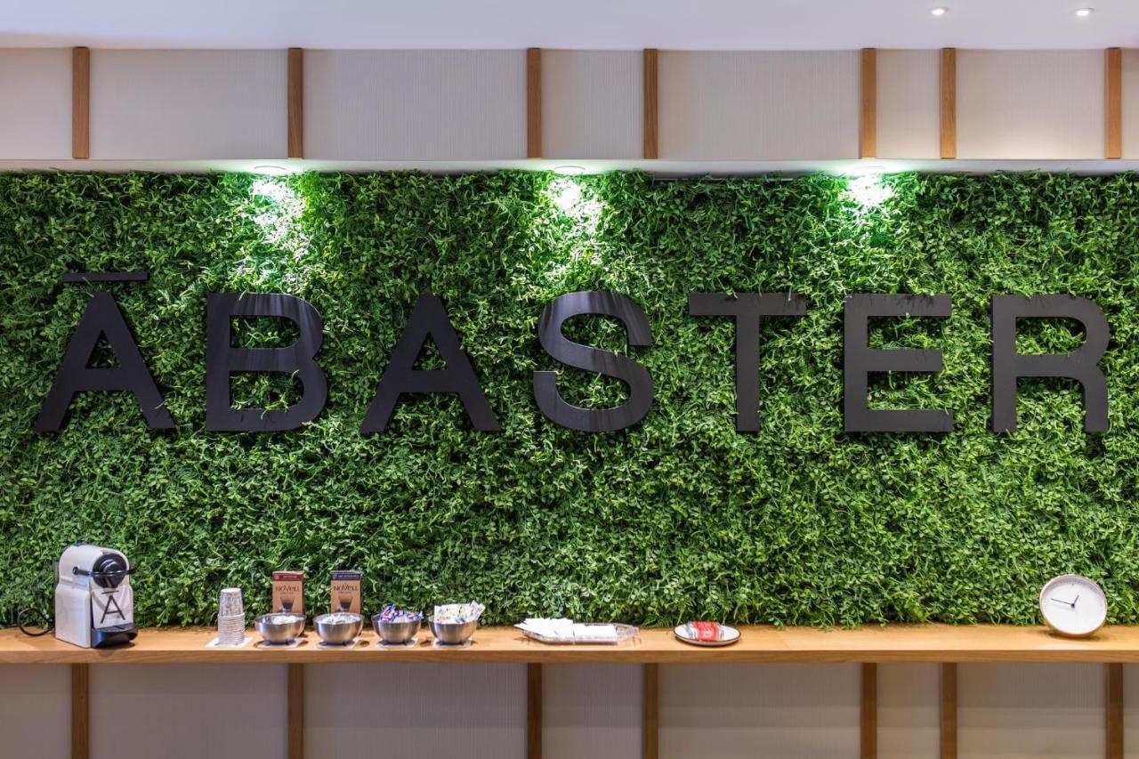 Dwo Abaster Hotel Сория Екстериор снимка