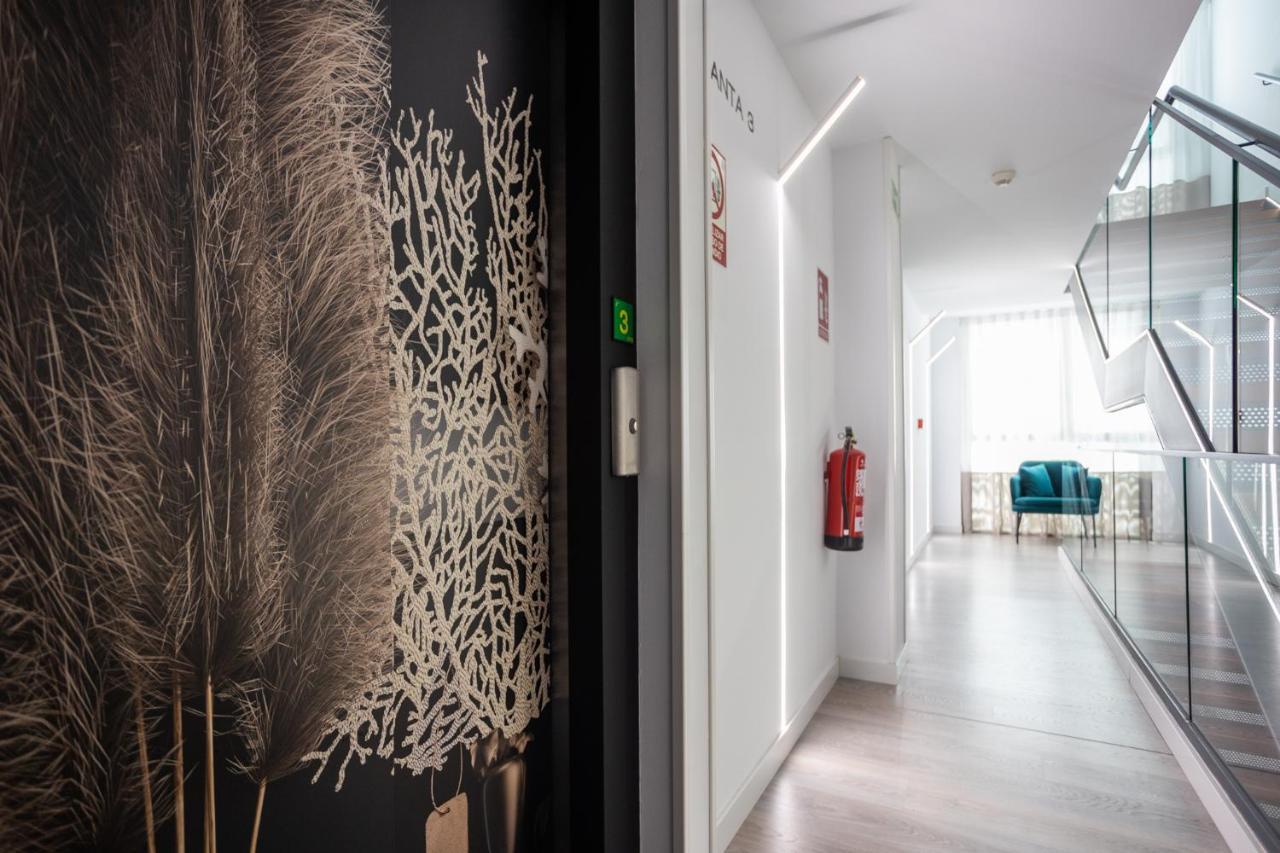 Dwo Abaster Hotel Сория Екстериор снимка